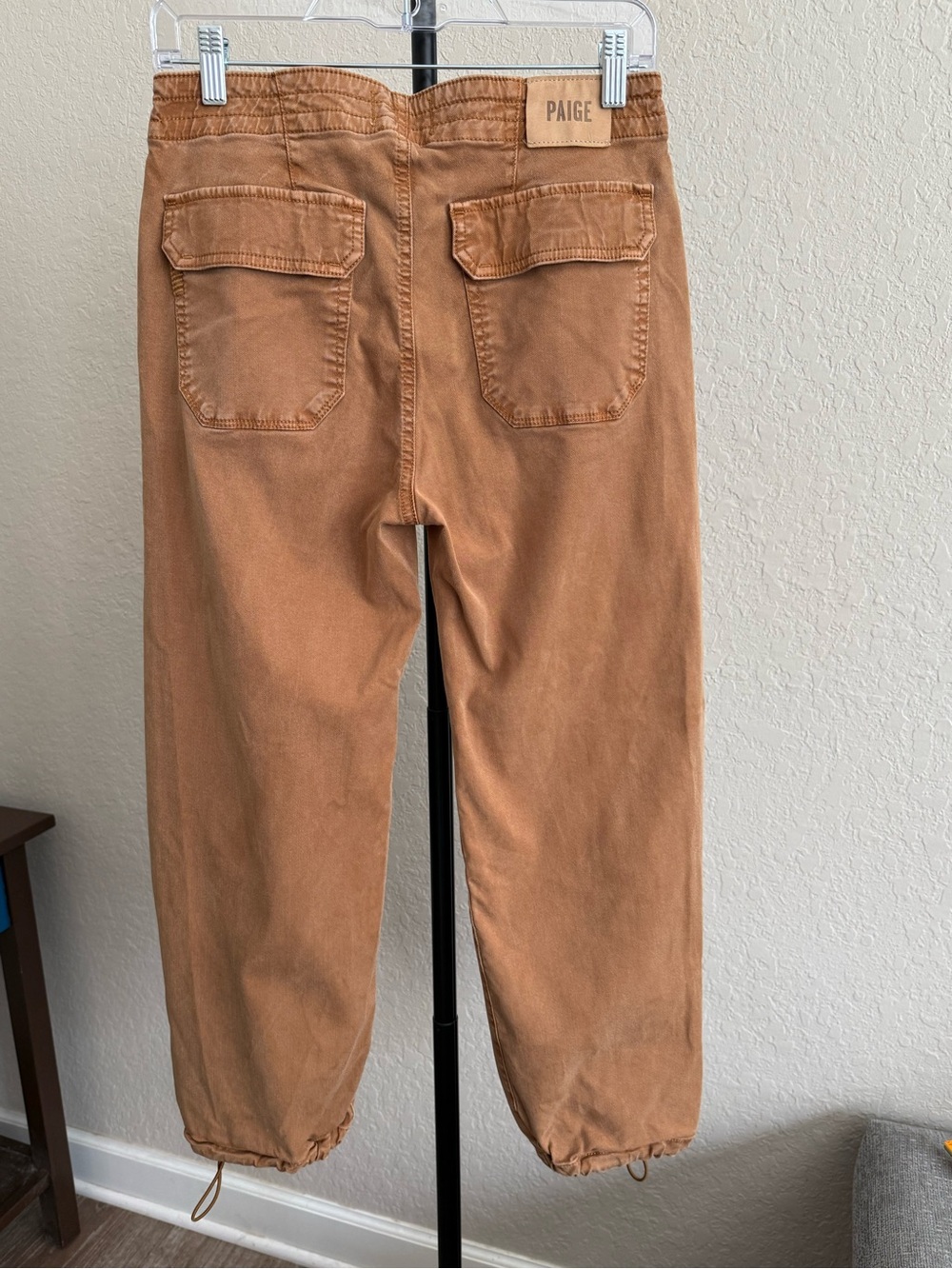 PAIGE Reid Jogger Camel Brown Tencel Utility Pants Size 26 $249 - Picture 14 of 16